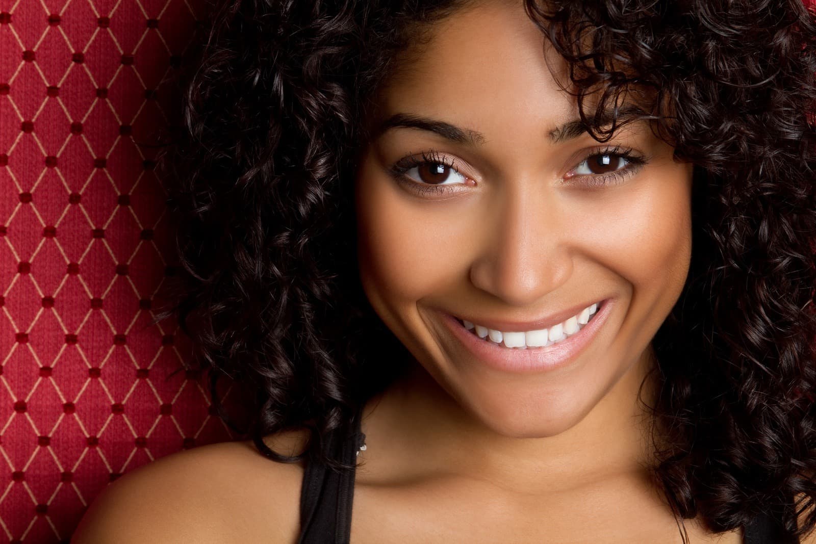 ¿Cómo maquillar piel morena?